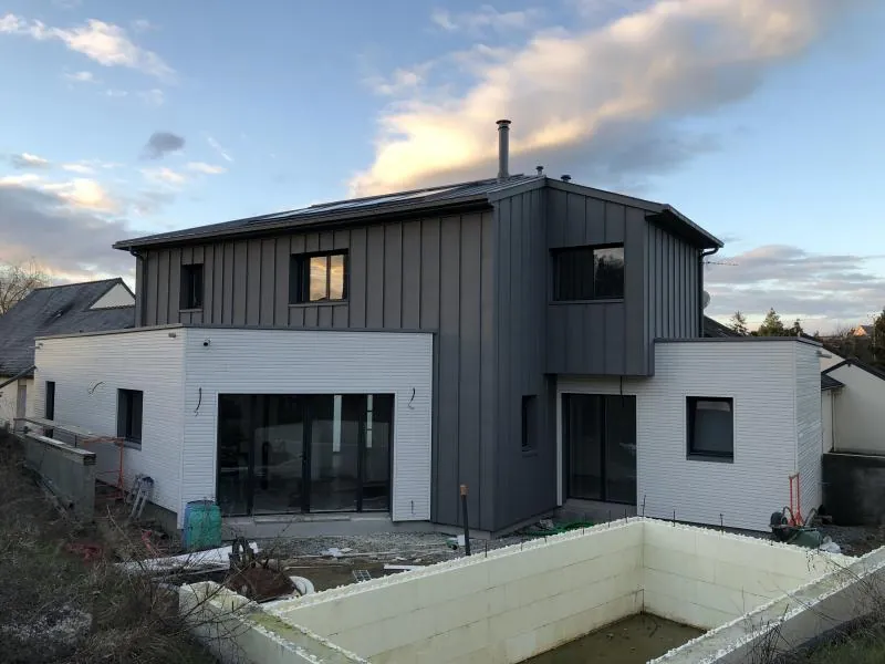 Bardage extérieur d'une maison en Maine-et-Loire